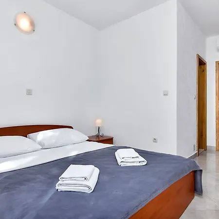 Appartement Uvala Pokrivenik 2073i *